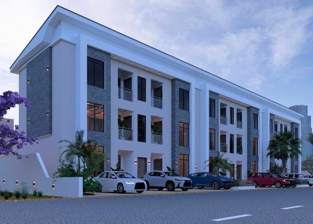 Sunrise Estate 5-Bedroom Duplex with Boys' Quarters
